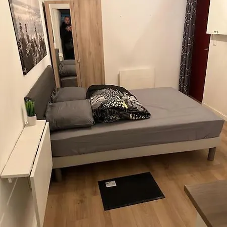 Confort De Notre 20 M2 Parigi